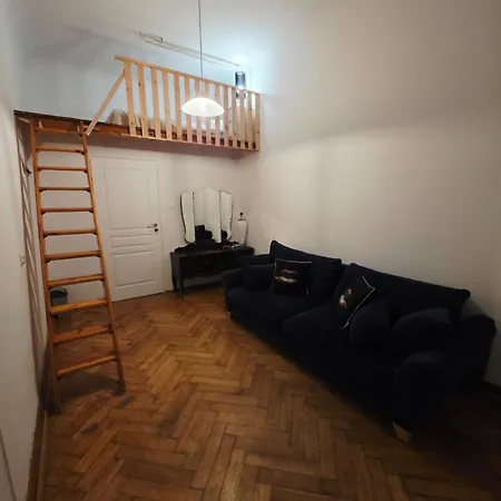 Plac Politechniki Hostel